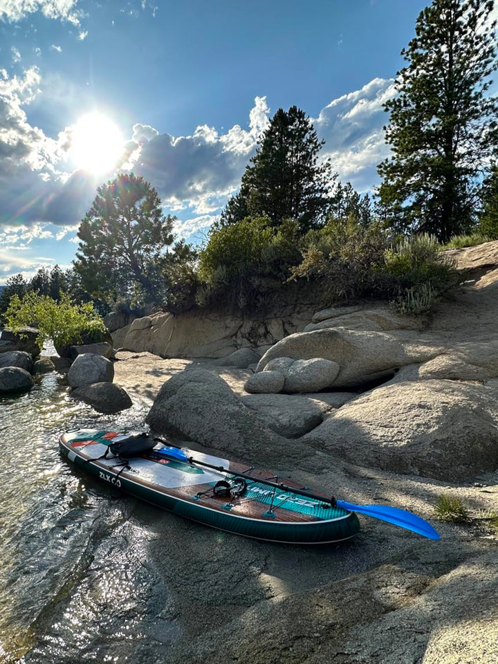 ZLX 350 Cm Aufblasbares Stand Up Paddle Board – Premium SUP, Stabil, Rutschfest, Mit Leash Und Tragetasche, Für Alle Levels ZLX 350 Cm Aufblasbares Stand Up Paddle Board – Premium SUP, Stabil, Rutschfest, Mit Leash Und Tragetasche, Für Alle Levels